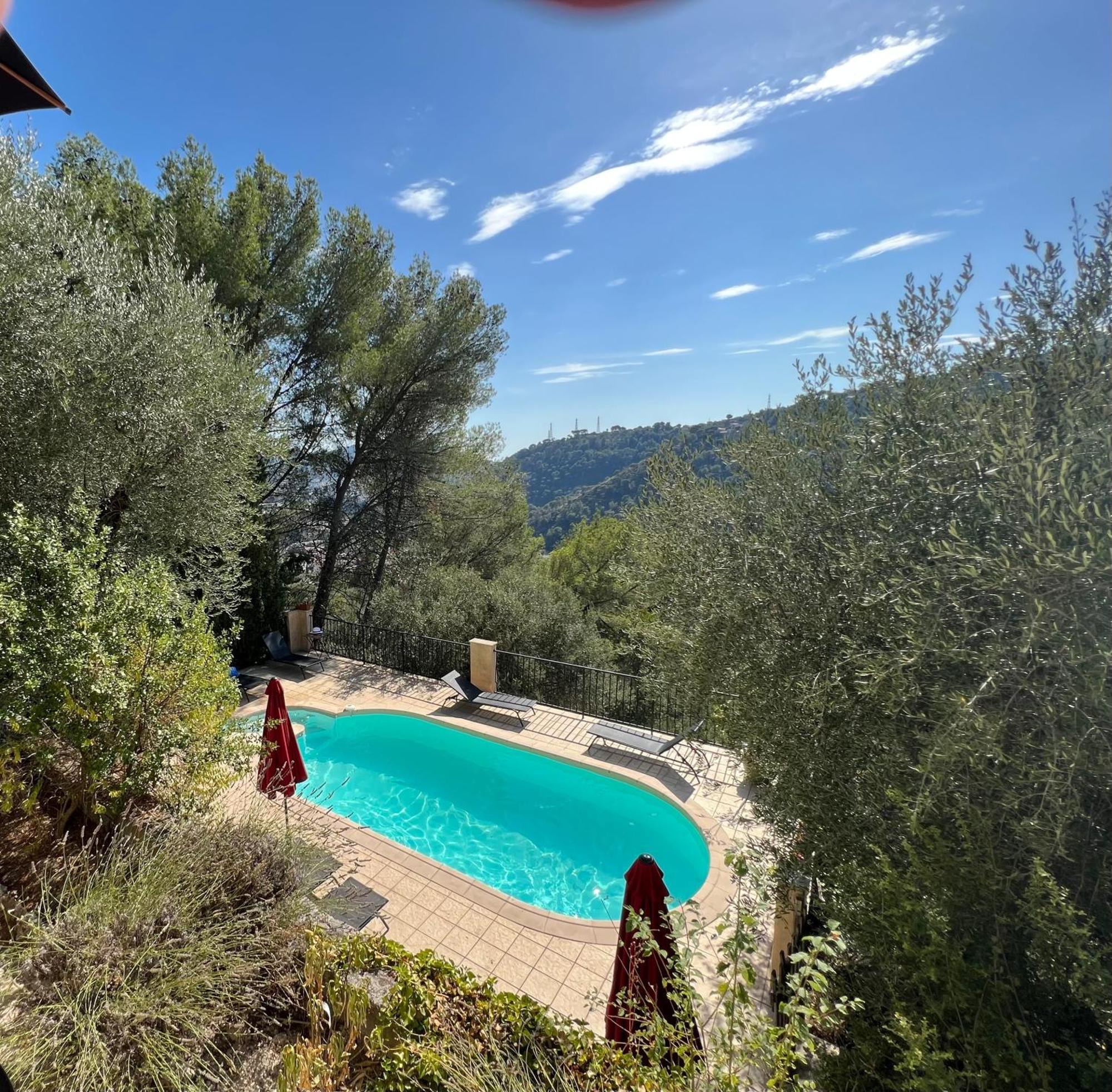Entre Nice Et Monaco Grande Villa Avec Piscine Privee 12 Personnes Drap Luaran gambar