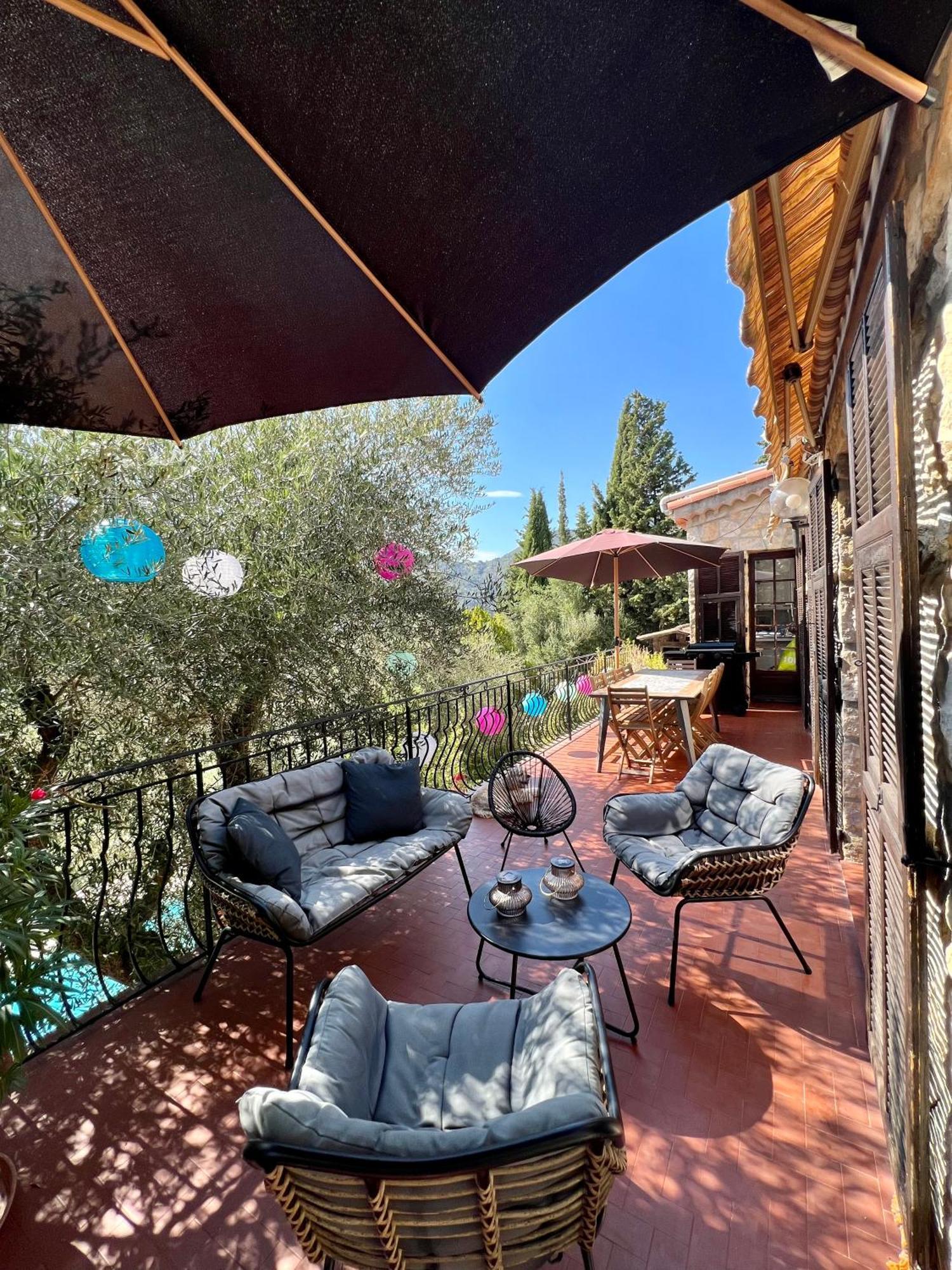 Entre Nice Et Monaco Grande Villa Avec Piscine Privee 12 Personnes Drap Luaran gambar